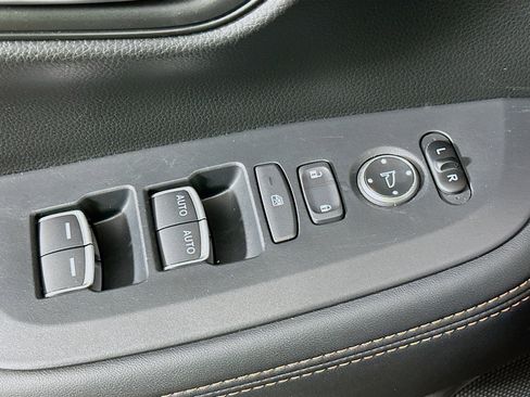 Used 2025 Honda HR-V Sport image 15