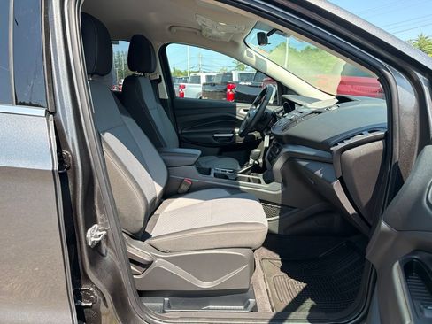 Used 2017 Ford Escape SE AWD/4WD image 22