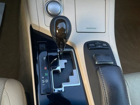 Used 2013 Lexus ES 350 w/ Luxury Pkg FWD image 25