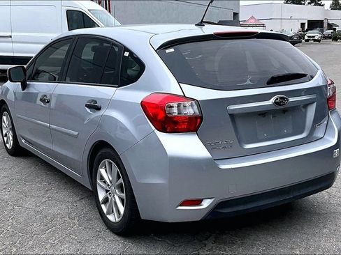 Used 2013 Subaru Impreza 2.0i Premium AWD/4WD image 6