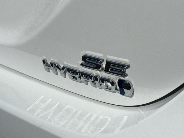 Certified 2024 Toyota Camry SE w/ Cold Weather Package FWD image 10