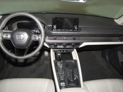 Certified 2025 Honda Accord LX image 13
