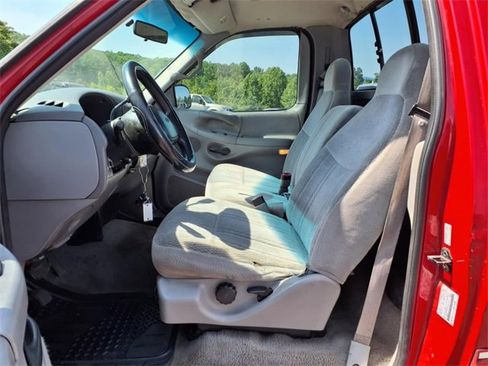 Used 1998 Ford F150 XLT image 11