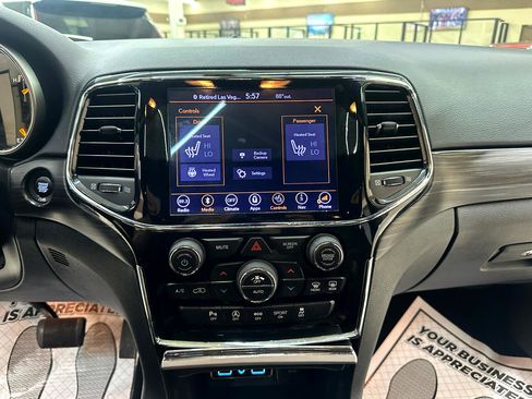 Used 2019 Jeep Grand Cherokee Altitude image 29