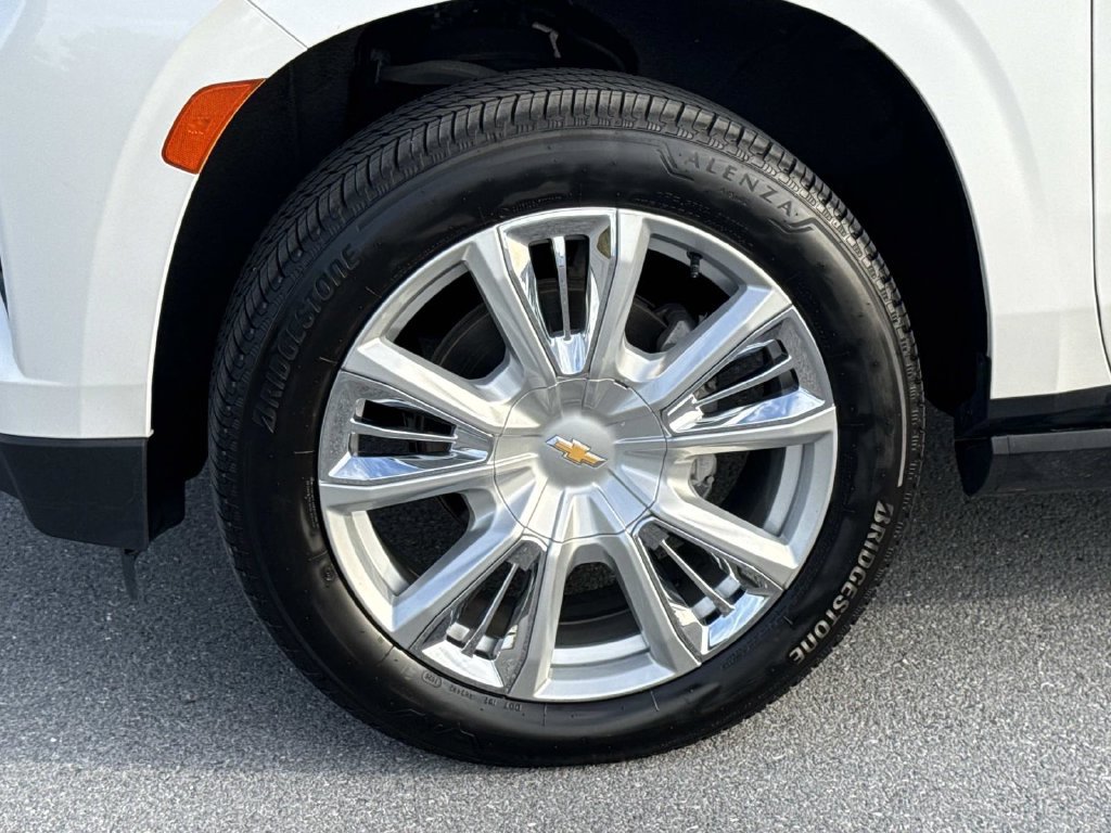 Used 2021 Chevrolet Tahoe High Country w/ Premium Package AWD/4WD image 30