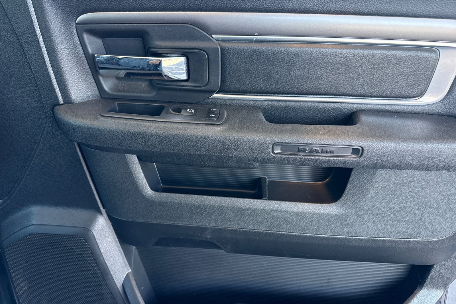 Used 2024 RAM 1500 Warlock RWD image 24