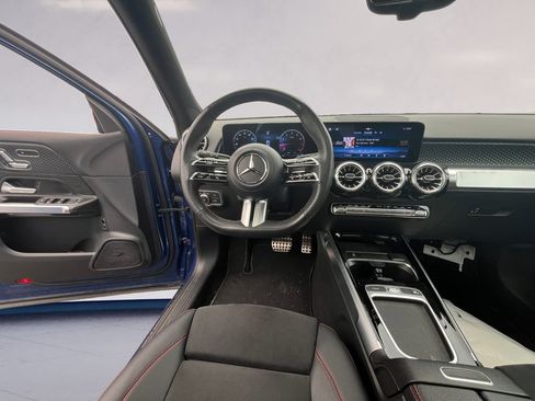 Certified 2024 Mercedes-Benz GLB 250 4MATIC image 10