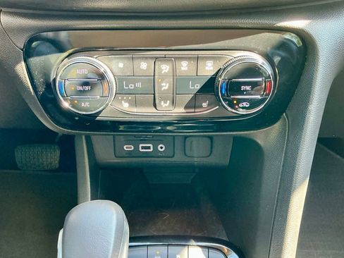 Used 2023 Buick Encore GX Essence w/ Advanced Technology Package FWD image 35