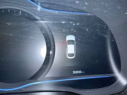 Used 2017 Hyundai Ioniq Limited FWD image 13