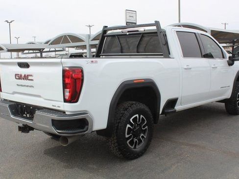 Used 2020 GMC Sierra 2500 SLE w/ SLE Value Package; image 3
