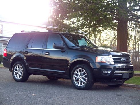 Used 2016 Ford Expedition Limited w/ Equipment Group 301A image 6