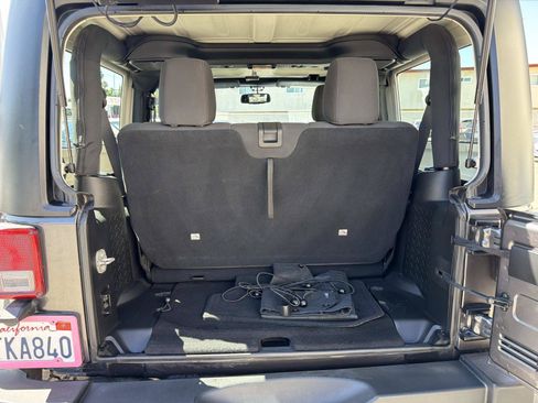 Used 2016 Jeep Wrangler Sport w/ Quick Order Package 24S AWD/4WD image 5