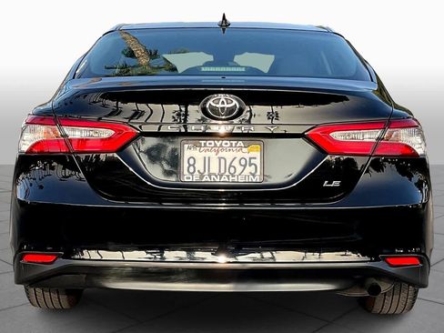Used 2019 Toyota Camry LE image 4