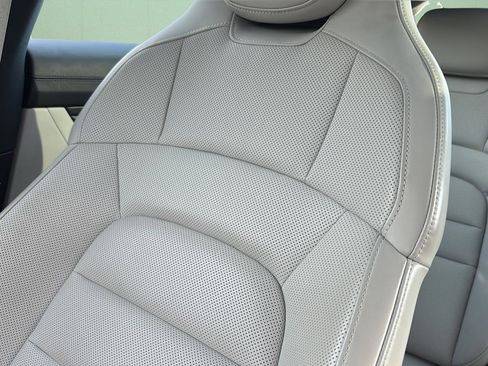 Used 2021 Porsche Taycan 4S image 45