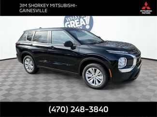 New 2025 Mitsubishi Outlander ES video 1