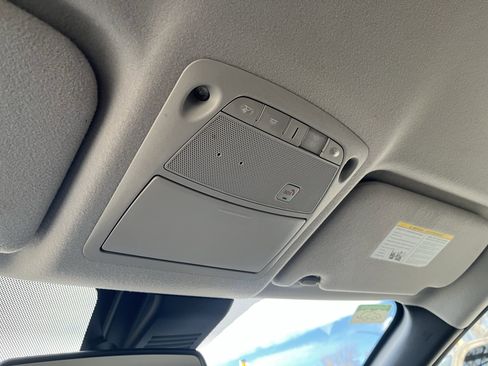 Certified 2024 Nissan Leaf SV Plus image 27