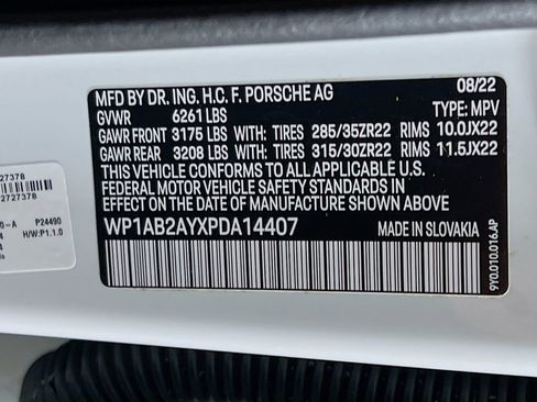 Used 2023 Porsche Cayenne S image 34