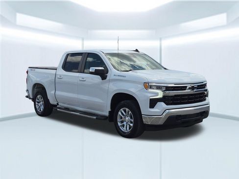 Used 2023 Chevrolet Silverado 1500 LT AWD/4WD image 8