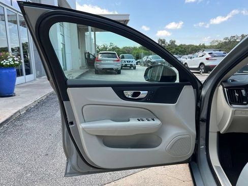 Certified 2024 Volvo S60 T8 Plus AWD/4WD image 10