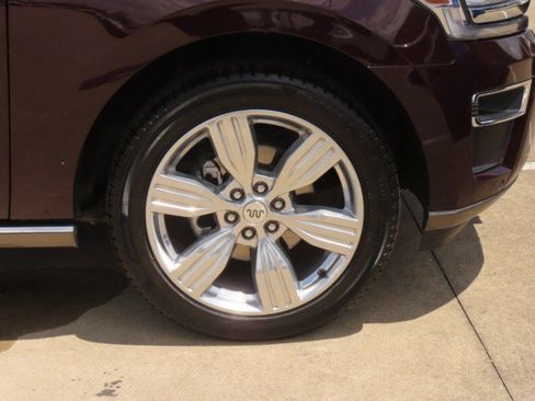 Certified 2023 Ford Expedition King Ranch AWD/4WD image 7