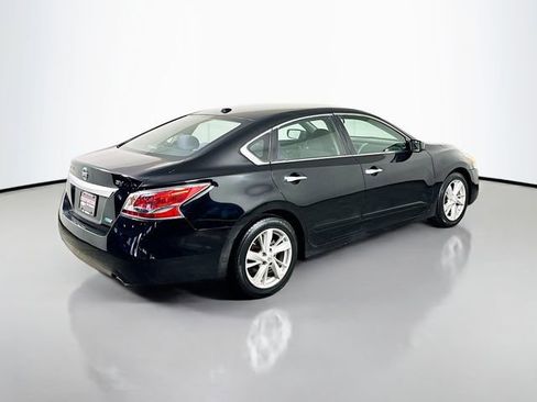 Used 2014 Nissan Altima 2.5 SV FWD image 6
