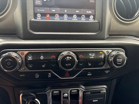 Used 2020 Jeep Gladiator Sport w/ Quick Order Package 24S AWD/4WD image 21