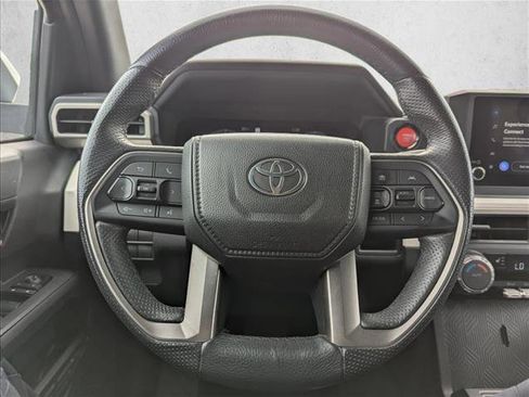 Used 2024 Toyota Tacoma TRD Off-Road image 15