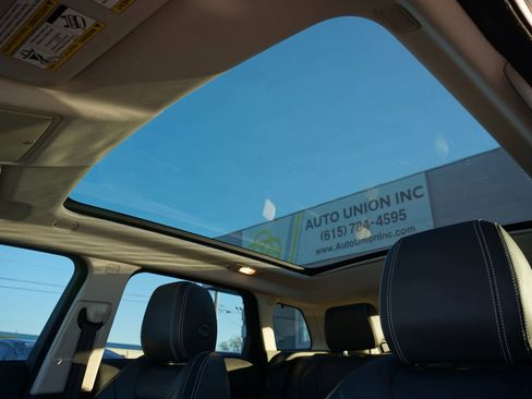 Used 2018 Land Rover Range Rover Evoque HSE image 22