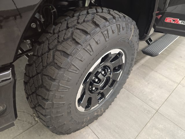 New 2026 Ford F250 Platinum w/ Tremor Off-Road Package AWD/4WD image 48