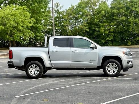Used 2015 Chevrolet Colorado LT w/ LT Convenience Package RWD image 9