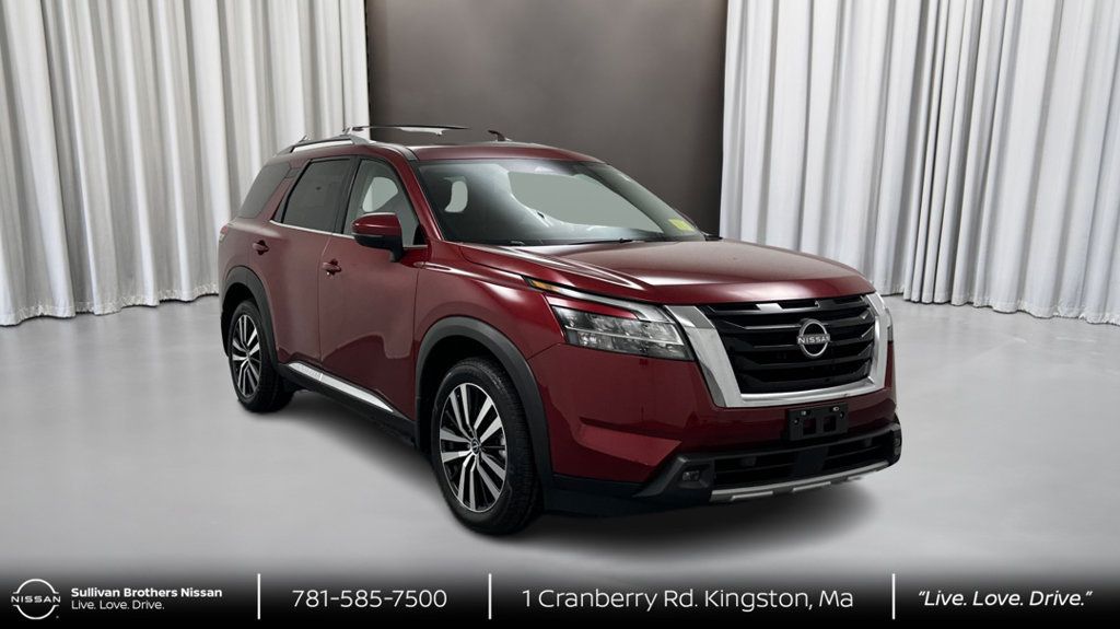 Certified 2024 Nissan Pathfinder Platinum AWD/4WD image 3