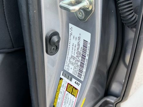 Used 2020 Toyota Tacoma SR5 RWD image 12
