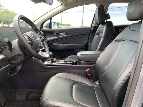 Used 2023 Kia Sportage EX image 16