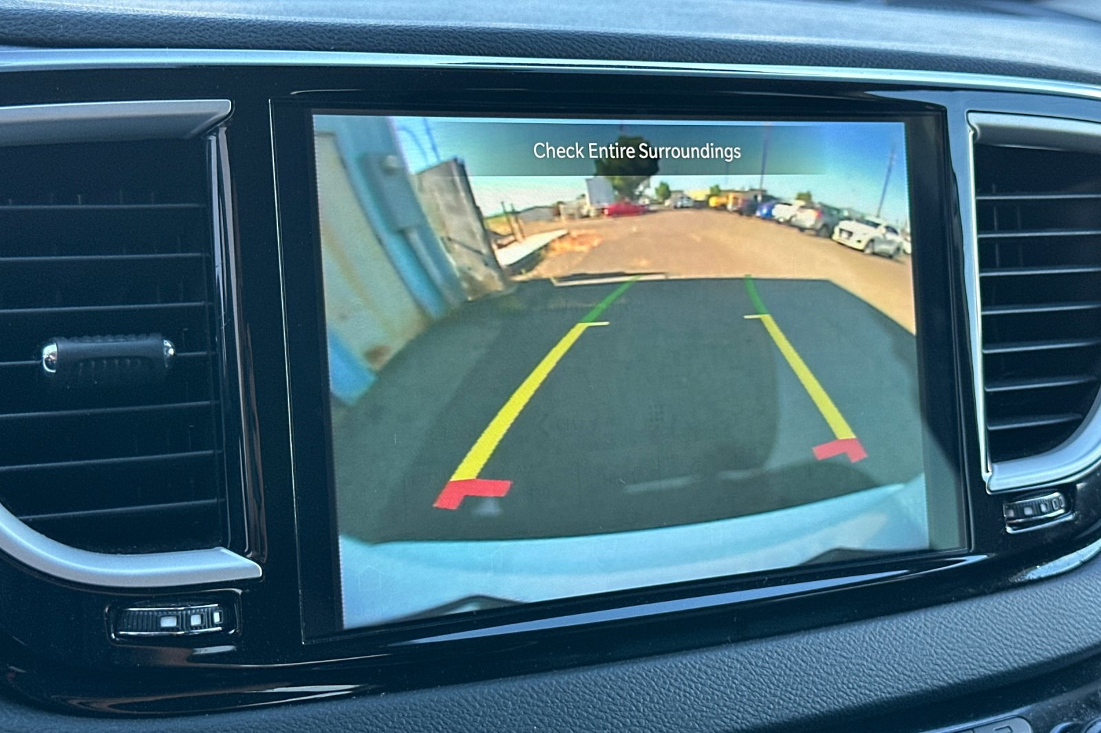 Used 2023 Chrysler Pacifica Touring-L FWD image 20