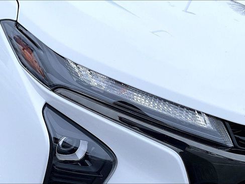 Used 2024 Chevrolet Trax RS w/ Sunroof Package image 27