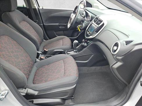 Used 2017 Chevrolet Sonic LT w/ Convenience Package image 19