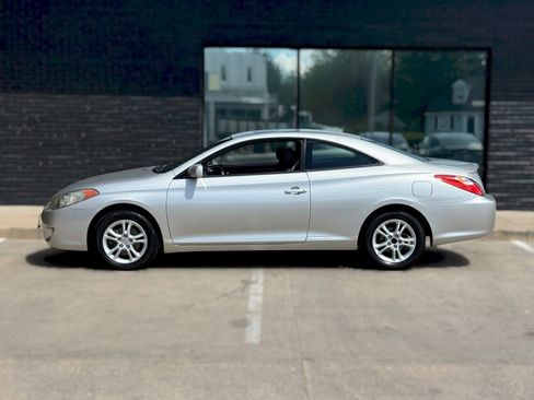 Used 2004 Toyota Solara SE FWD image 14