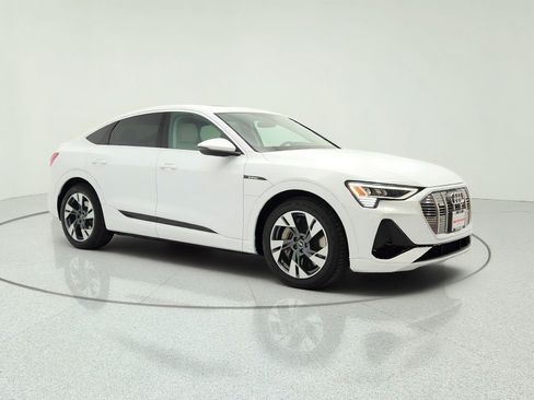 Used 2022 Audi e-tron Premium AWD/4WD image 3