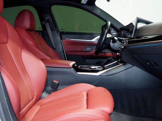 Used 2023 BMW i4 eDrive35 w/ Premium Package RWD image 15