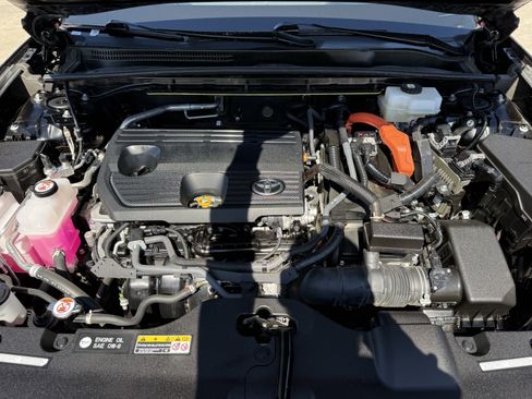 Used 2025 Toyota Crown image 34