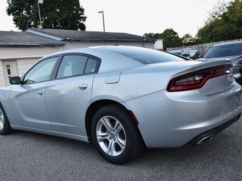 Used 2021 Dodge Charger SXT w/ Leather Interior Group image 4
