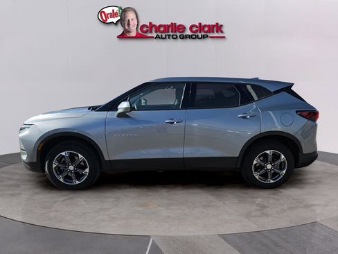 Used 2025 Chevrolet Blazer LT image 3