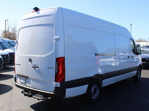 New 2026 Mercedes-Benz Sprinter 2500 image 21