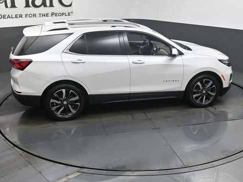 Used 2023 Chevrolet Equinox Premier image 39