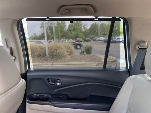 Used 2020 Honda Pilot Touring image 51