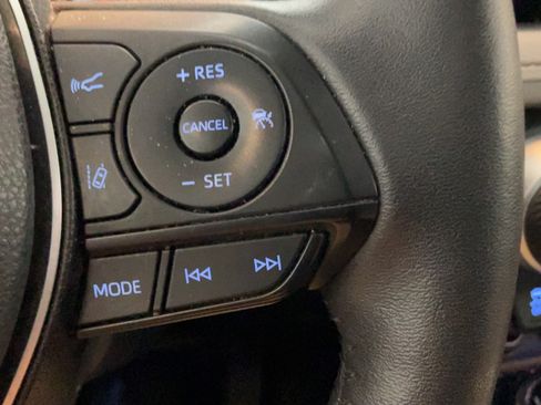 Certified 2022 Toyota RAV4 Limited AWD/4WD image 16
