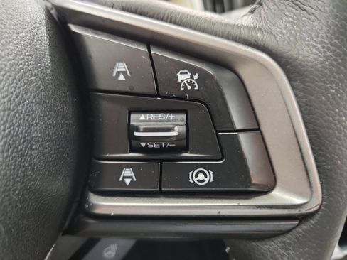 Used 2020 Subaru Outback Limited image 17