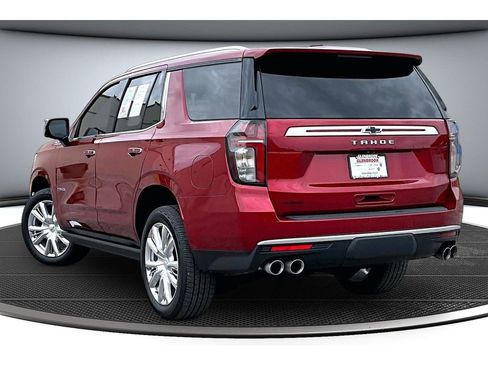 Used 2021 Chevrolet Tahoe High Country w/ Premium Package AWD/4WD image 2