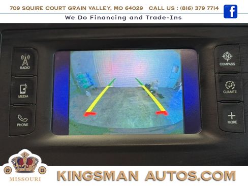 Used 2017 Chrysler Pacifica Touring-L w/ Tire & Wheel Group FWD image 21