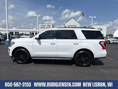 Used 2021 Ford Expedition XLT AWD/4WD image 2